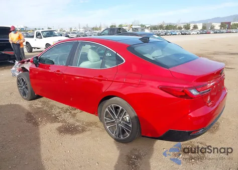 2025 Toyota Camry Xle z USA, uszkodzony, nr VIN 4T1DAACK8SU089745